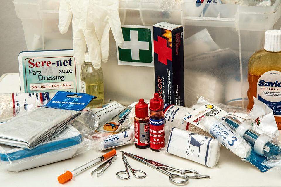 Emergency Items That You Need to Have Ready At All Times